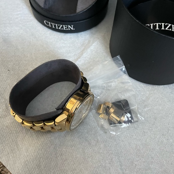 citizen® eco-drive™ nighthawk men's watch - Picture 7 of 7